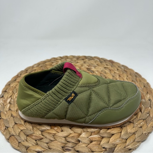 Teva Ember Moc Slip On Sneakers Green Size 6 Women's - Picture 1 of 8